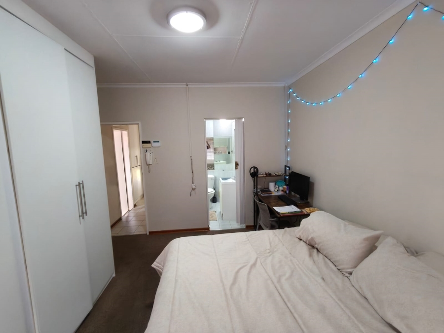 3 Bedroom Property for Sale in Safari Gardens North West